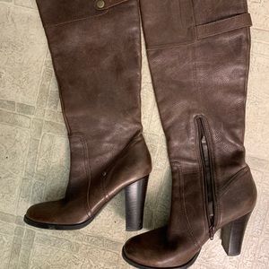 Tall Leather brown women’s size 8 boots